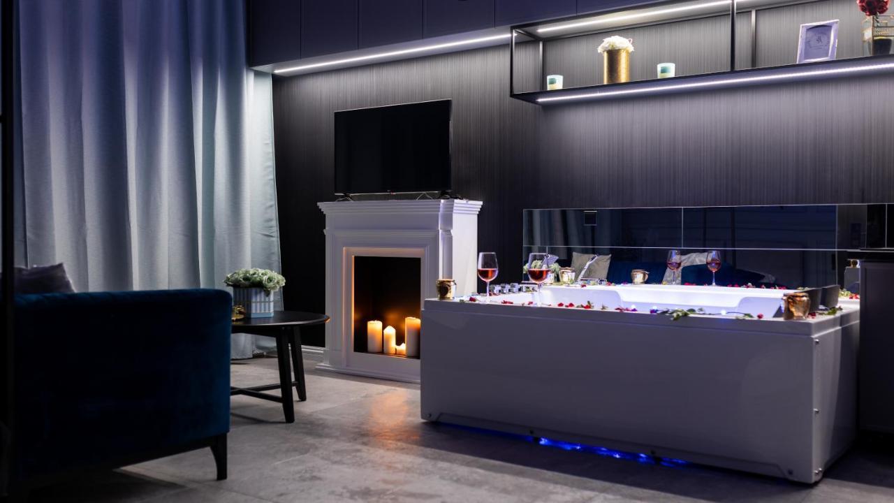 Glamour Jacuzzi Apartment — Photos 2
